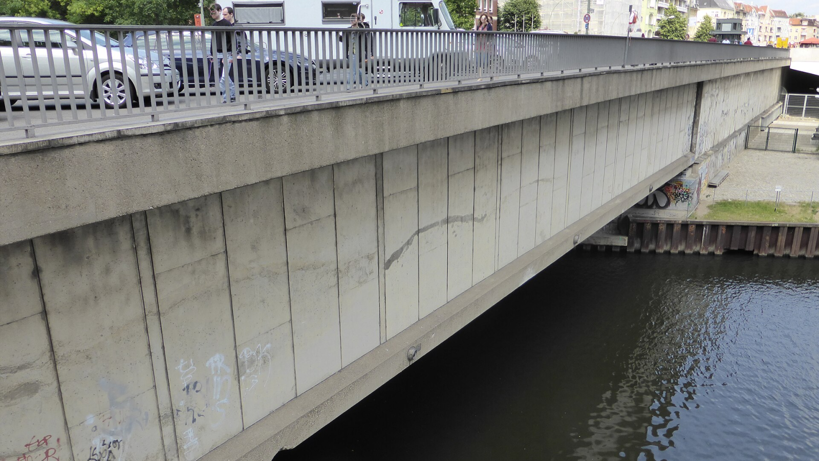 Berlin Ringbahn’da Köprü Yenileme Çalışmaları: Tempelhofer Damm Üzerindeki Köprüler Çürük, © wikipedia