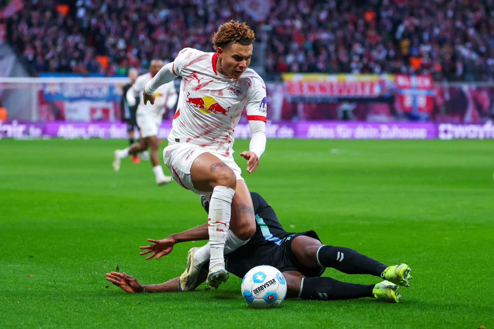 Antonio Nusa kann wohl erst wieder Ende März für RB Leipzig auflaufen., © Jan Woitas/dpa