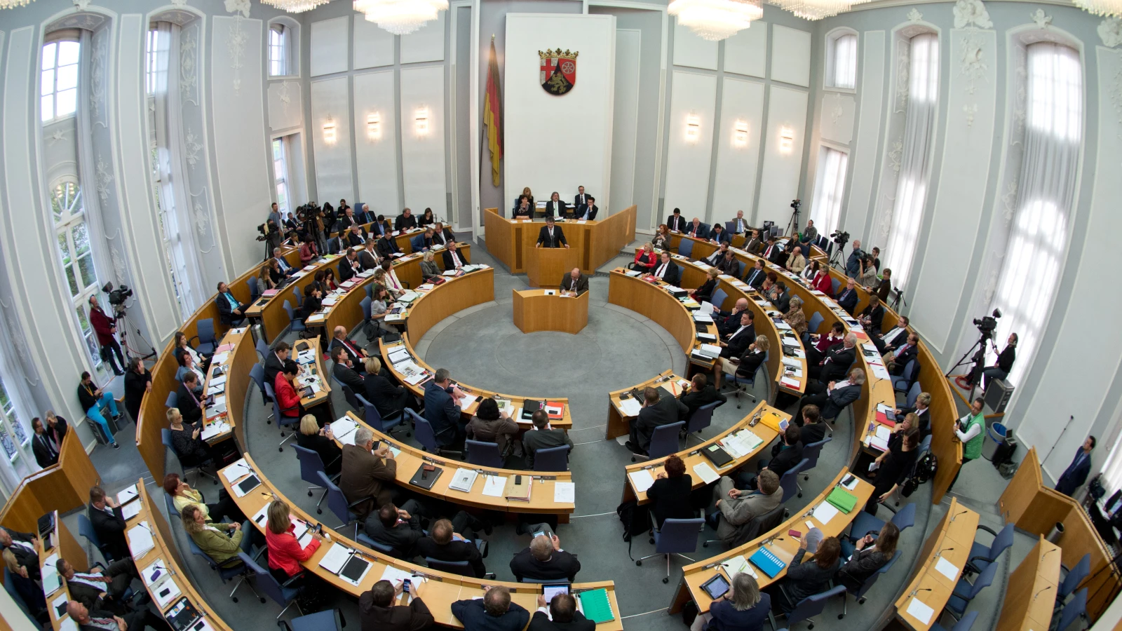 Rheinland-Pfalz: İki Yıllık Bütçe Tartışılıyor, © dpa Rheinland-Pfalz: İki Yıllık Bütçe Tartışılıyor, © dpa