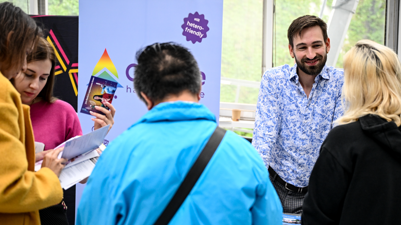 Almanya’da Sığınmacılara Destek Yüksek!, © dpa