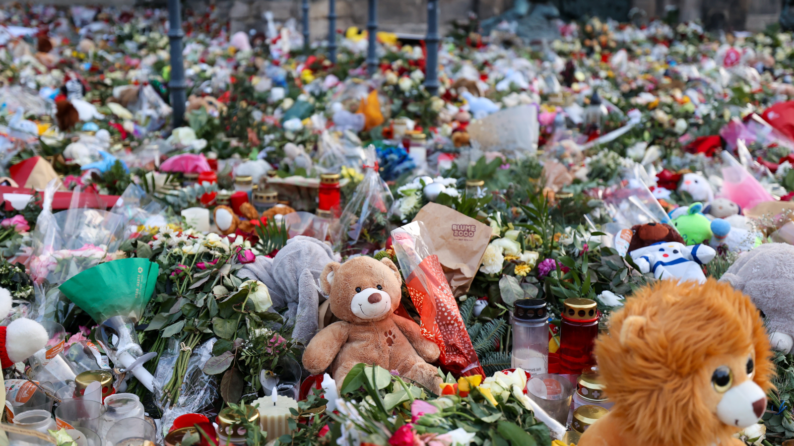 Cumhurbaşkanı Steinmeier Magdeburg’da: Terör Kurbanları Anılıyor!, © dpa