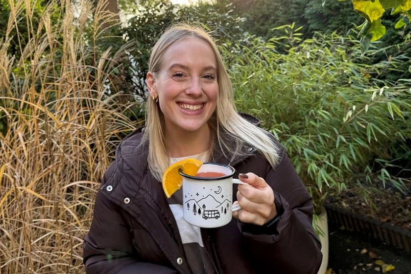 CARAVAB.fm Moderatorin Lynn Kühner hat für euch Hot Aperol gezaubert, © Lynn Kühner CARAVAB.fm Moderatorin Lynn Kühner hat für euch Hot Aperol gezaubert, © Lynn Kühner