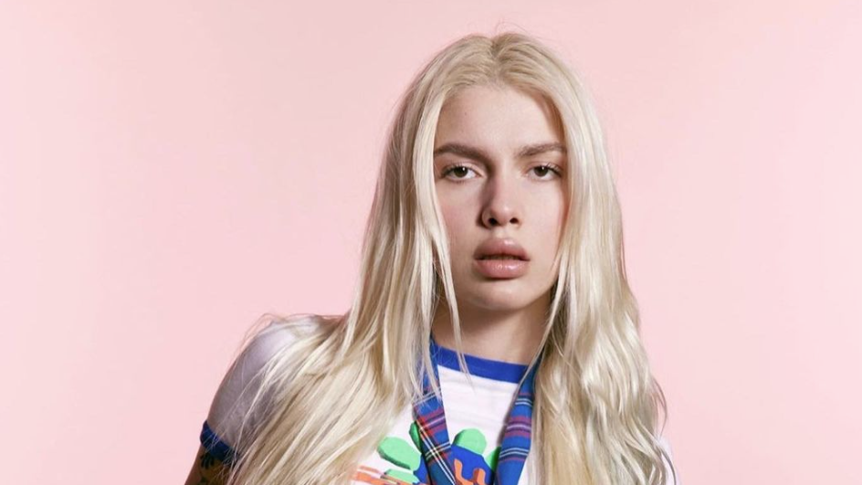 Aleyna Tilki: 90’lar Müziğini Geri Getireceğim, © Fotograf sanatçının resmi instagram hesabından alınmıştır.