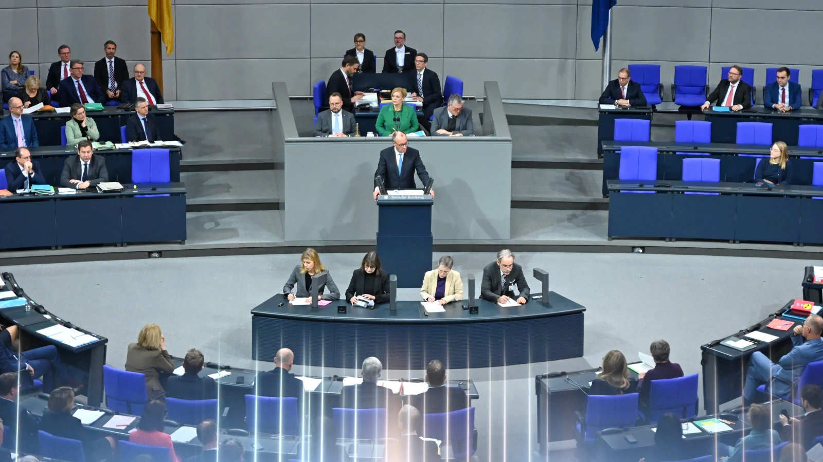 ALMANYA 2026 FEDERAL BÜTÇESİ: REKOR BORÇLANMA, SERT SİYASİ TARTIŞMA. BÜTÇEDE 524,5 MİLYAR EURO – 180 MİLYAR EURO YENİ BORÇ, © Elisa Schu/dpa ALMANYA 2026 FEDERAL BÜTÇESİ: REKOR BORÇLANMA, SERT SİYASİ TARTIŞMA. BÜTÇEDE 524,5 MİLYAR EURO – 180 MİLYAR EURO YENİ BORÇ, © Elisa Schu/dpa