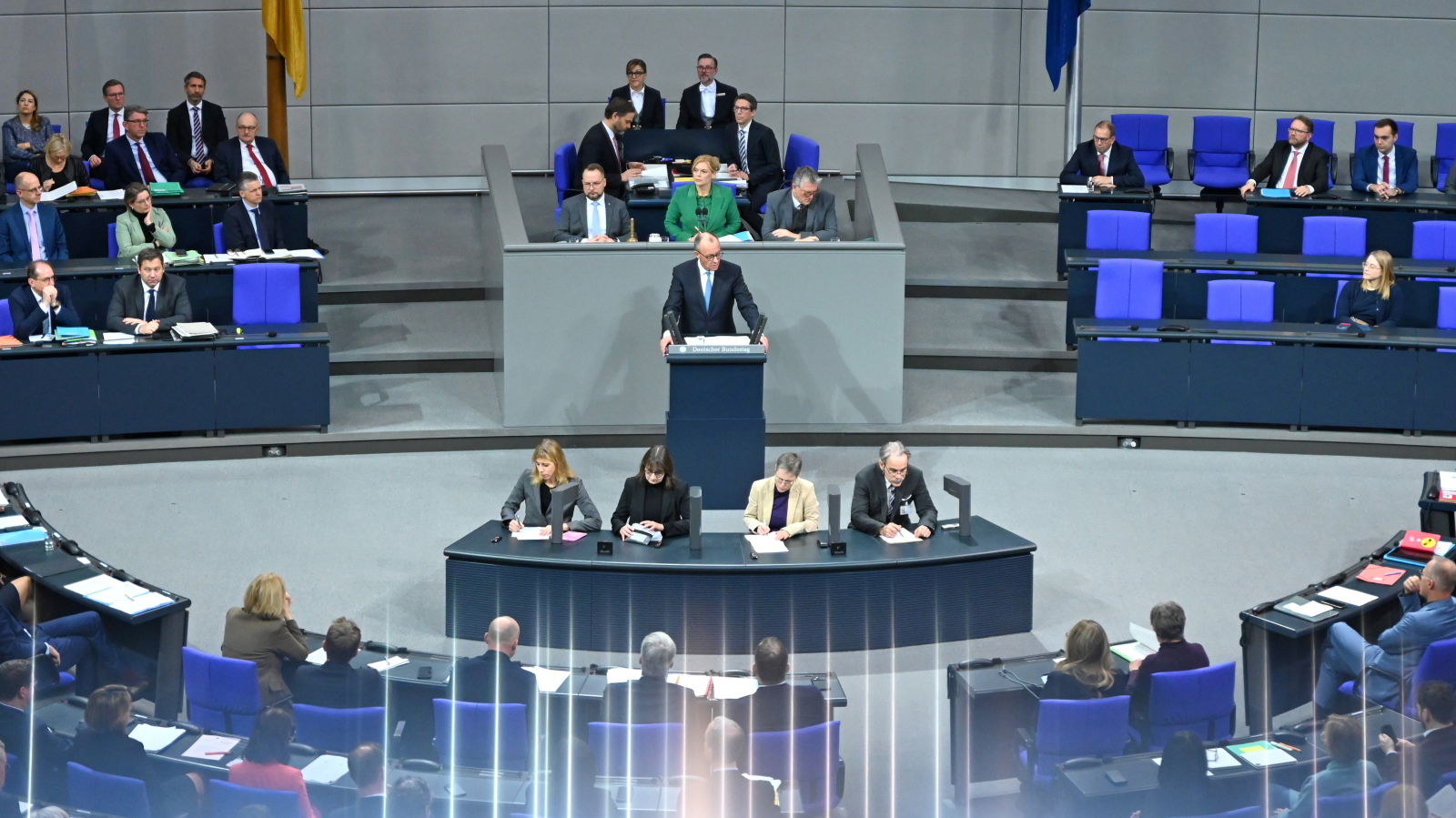 ALMANYA 2026 FEDERAL BÜTÇESİ: REKOR BORÇLANMA, SERT SİYASİ TARTIŞMA. BÜTÇEDE 524,5 MİLYAR EURO – 180 MİLYAR EURO YENİ BORÇ, © Elisa Schu/dpa