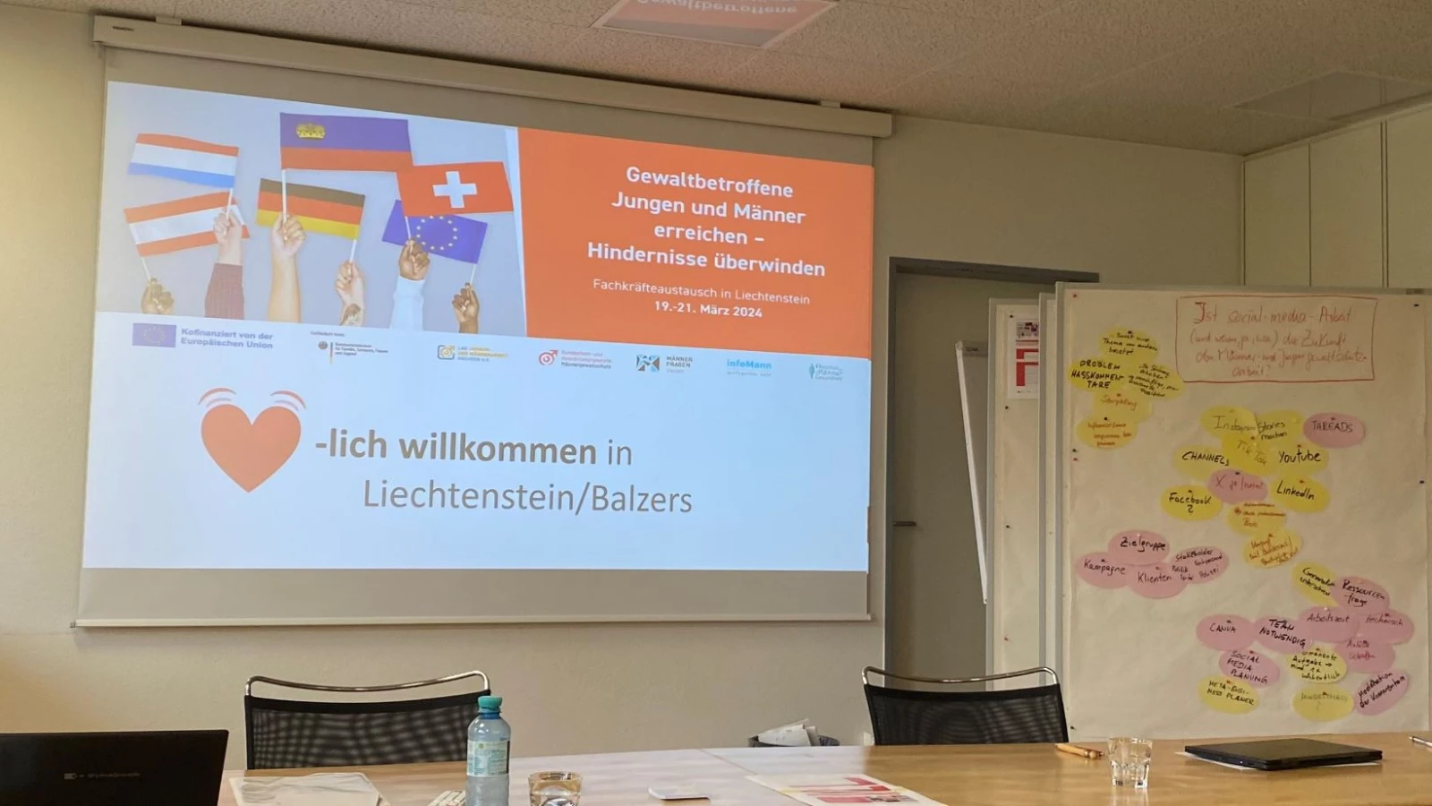 Austausch über Gewaltschutz für Männer, © Radio Liechtenstein Austausch über Gewaltschutz für Männer, © Radio Liechtenstein
