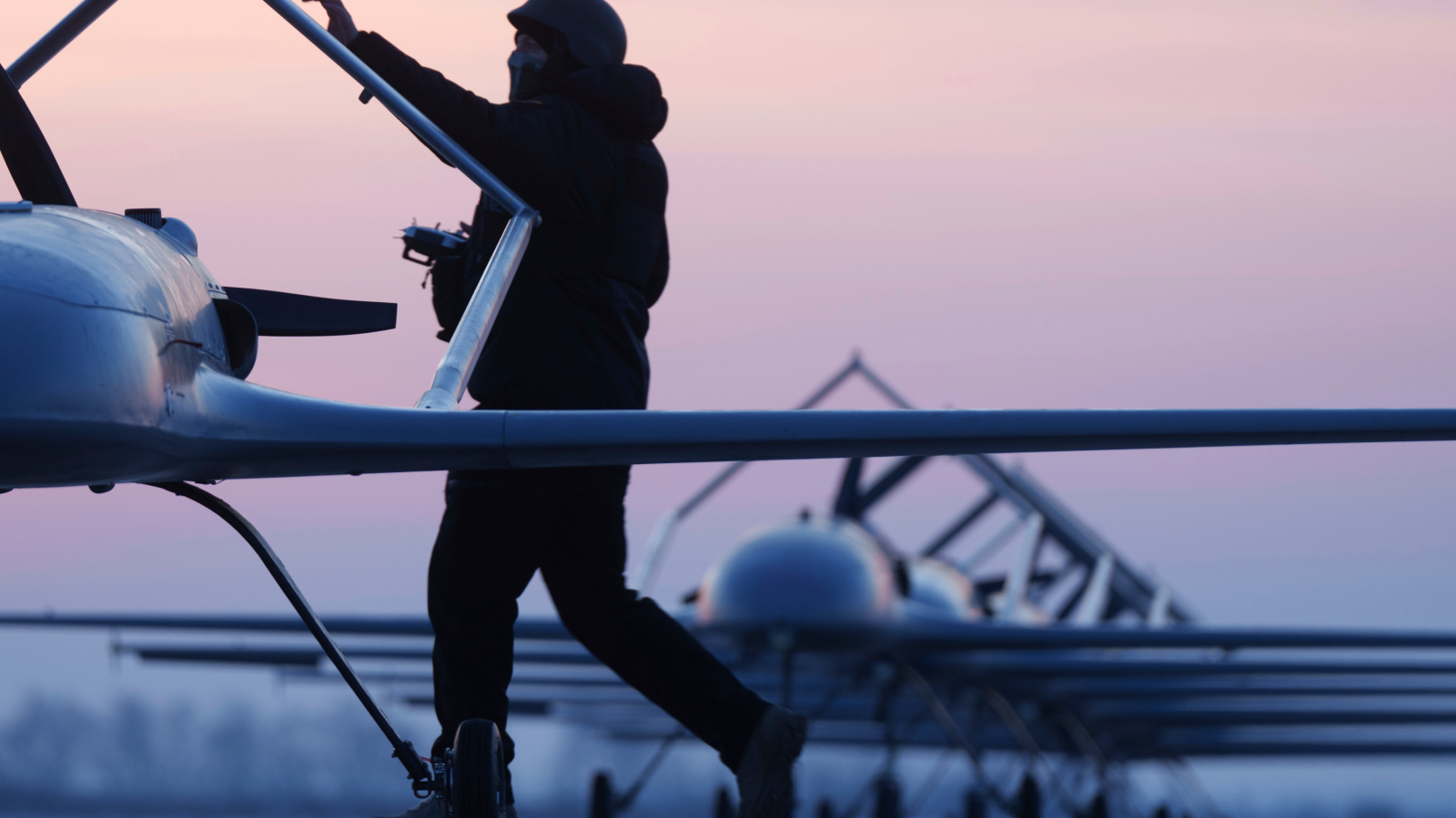 Ortadoğu’daki Savaş Petrol Fiyatlarını Sıçrattı!, © Evgeniy Maloletka/AP/dpa