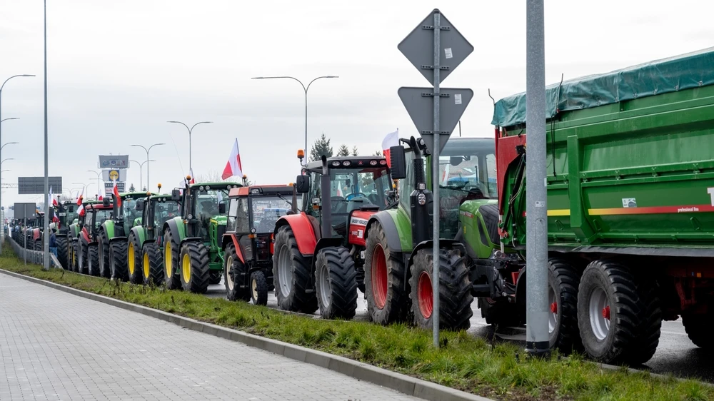 Çiftçiler protesto için Stuttgart’a indi, © shutterstock Çiftçiler protesto için Stuttgart’a indi, © shutterstock