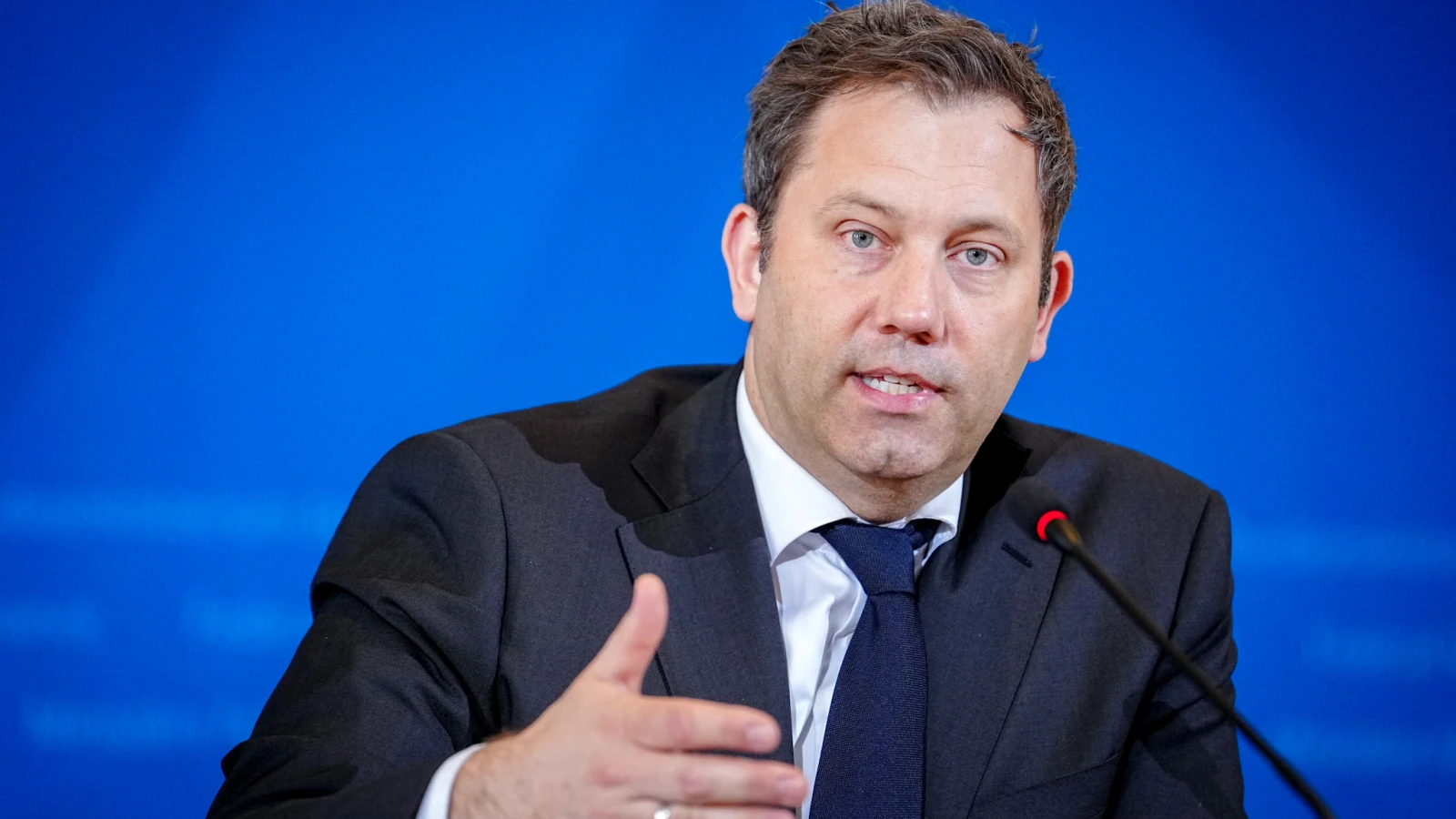 Klingbeil`ın Şirketler İçin Kapsamlı Ekonomi Paketi Hazır!, © dpa Klingbeil`ın Şirketler İçin Kapsamlı Ekonomi Paketi Hazır!, © dpa