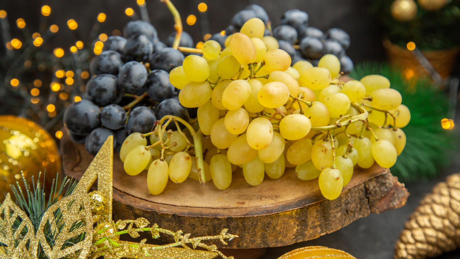 Yeni Yıla Tatlı Bir Başlangıç: 12 Üzüm Geleneği, © Freepik