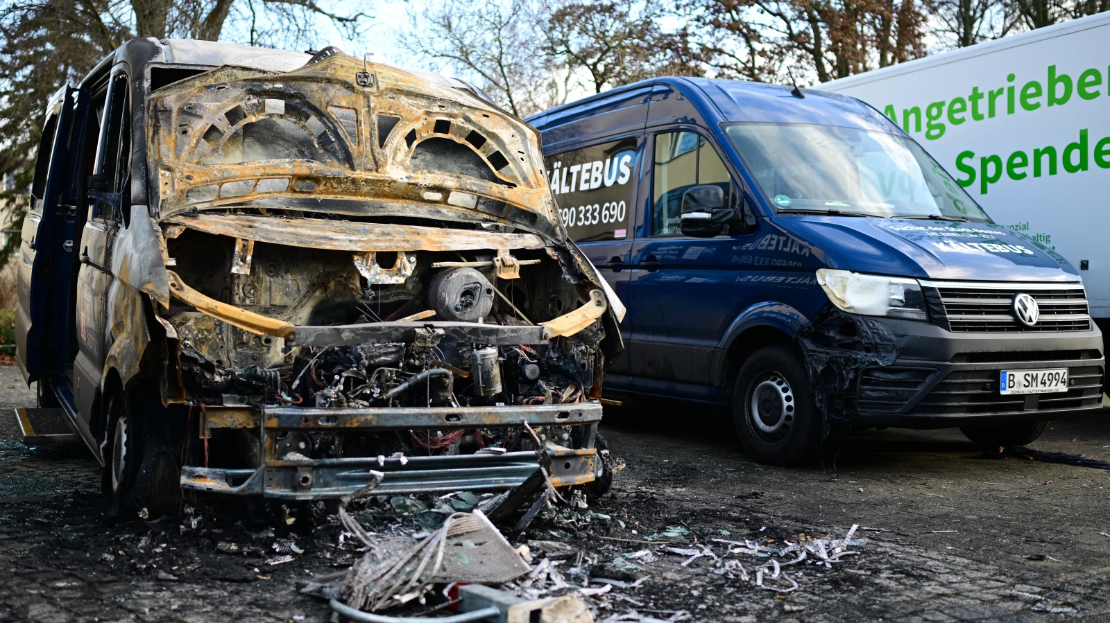 Moabit’te Bir Kältebus Daha Kundaklandı, © Sebastian Christoph Gollnow/dpa Moabit’te Bir Kältebus Daha Kundaklandı, © Sebastian Christoph Gollnow/dpa