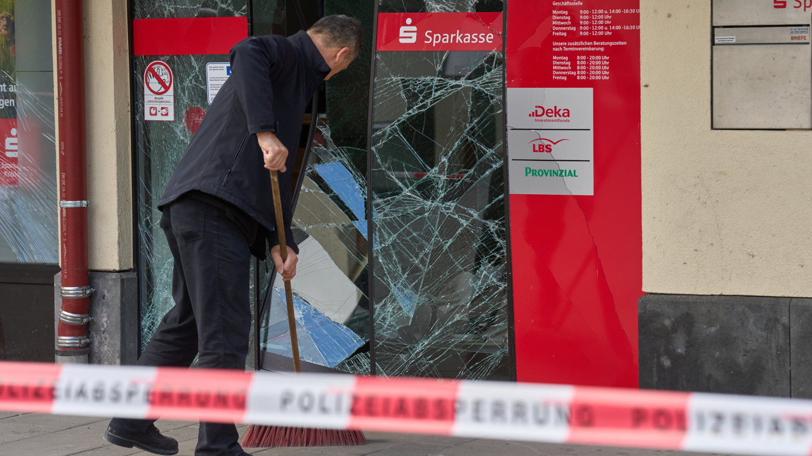 Kaifenheim’da ATM Soygunu, © dpa