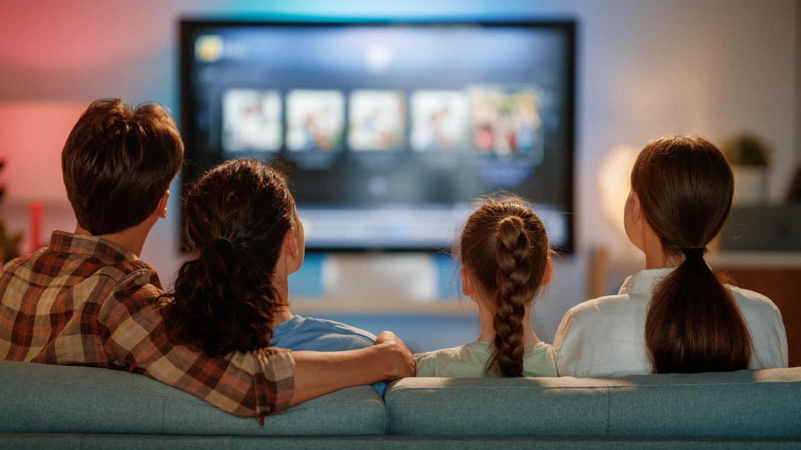 En iyi Dizi&Film Tavsiyeleri, © shutterstock En iyi Dizi&Film Tavsiyeleri, © shutterstock