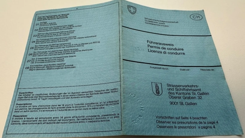 Aus für blauen Führerausweis, © Strassenverkehrs- und Schifffahrtsamt Kanton St. Gallen Aus für blauen Führerausweis, © Strassenverkehrs- und Schifffahrtsamt Kanton St. Gallen