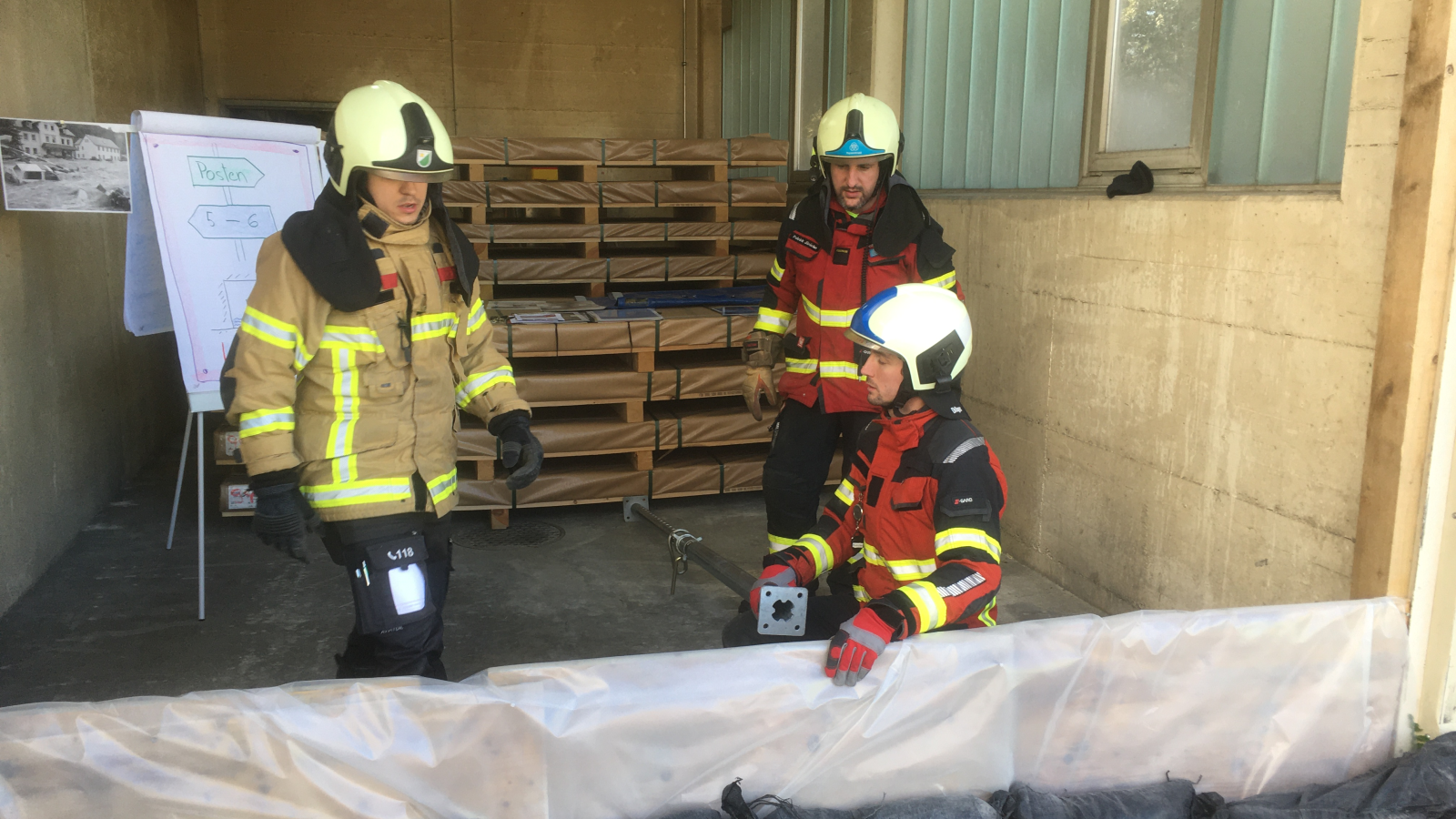 Gruppenführerkurs für Feuerwehrleute in Eschen, © IKR
