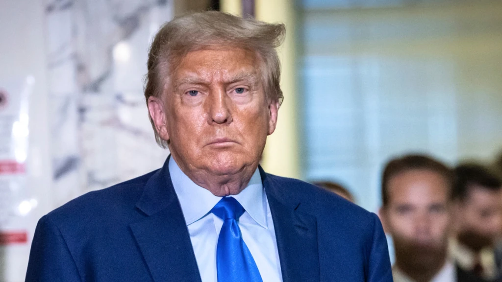 Jury für Schweigegeld-Prozess gegen Trump steht fest , © Stefan Jeremiah/AP/dpa Jury für Schweigegeld-Prozess gegen Trump steht fest , © Stefan Jeremiah/AP/dpa