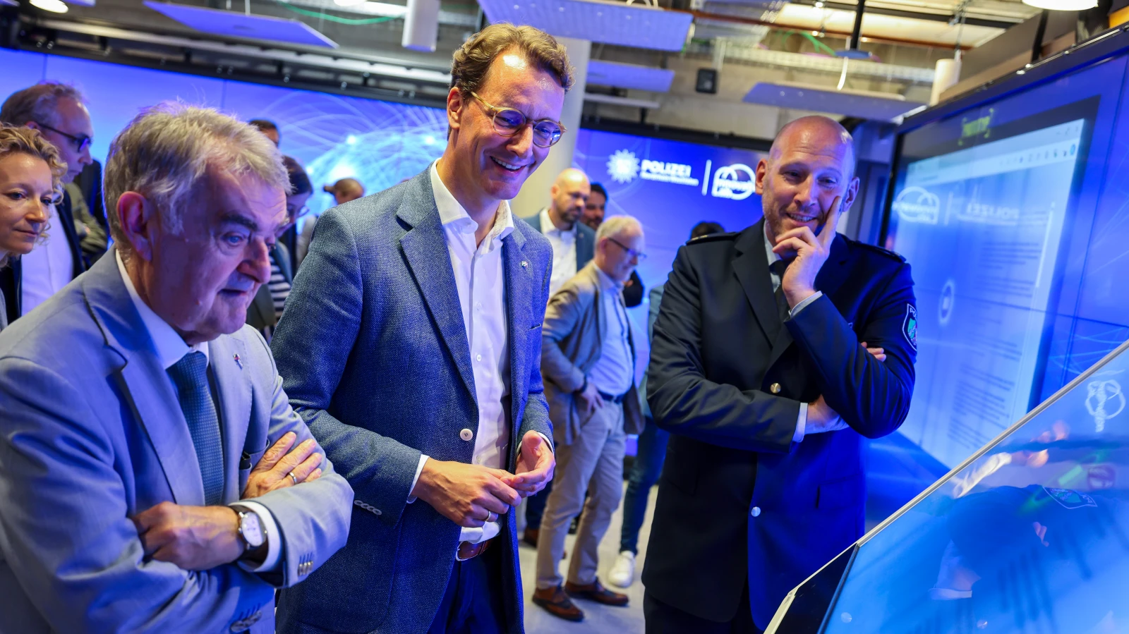 Wüst Memnuniyetle Karşıladı!, © dpa Wüst Memnuniyetle Karşıladı!, © dpa