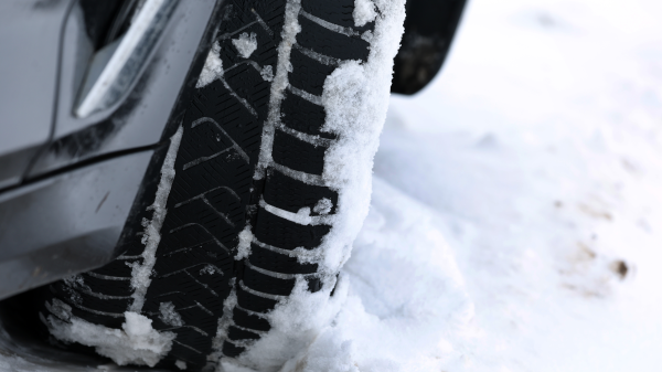 🎧 ADAC Uyarıyor! Her İki 'Winterreifen'den Biri Güvenli Değil&nbsp;, © Karl-Josef Hildenbrand/dpa