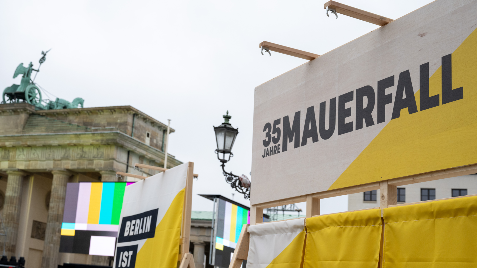 Araç Sürücüleri Dikkat: ‘Mauerfall Kutlamaları’ / Bu Yollar Kapalı!, © dpa