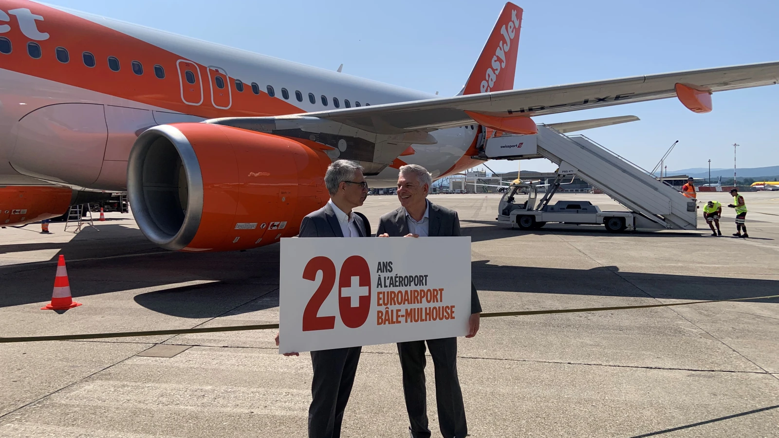 easyJet feiert 20-jähriges Jubiläum am EuroAirport, © Radio Basilisk easyJet feiert 20-jähriges Jubiläum am EuroAirport, © Radio Basilisk