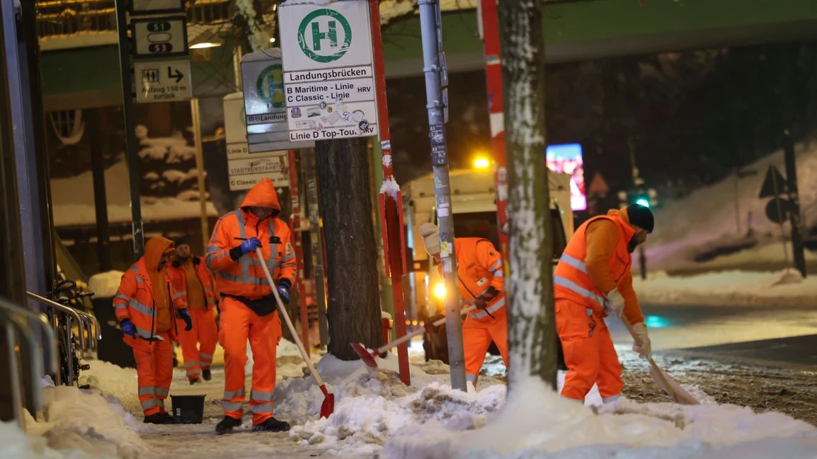 Kar Fırtınası Uyarısı: Hamburg Belediye Başkanı Halkı Uyardı!, © Christian Charisius/dpa Kar Fırtınası Uyarısı: Hamburg Belediye Başkanı Halkı Uyardı!, © Christian Charisius/dpa
