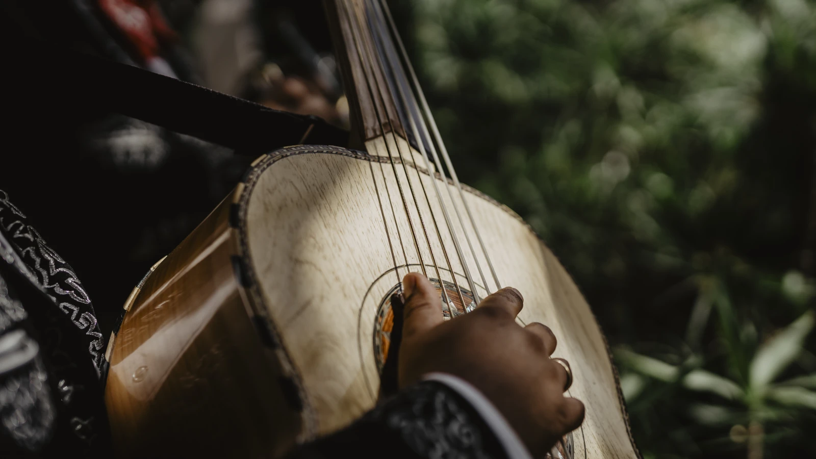 Halkın Müziğe Dönüşen Sesi: Folklor, © Freepik Halkın Müziğe Dönüşen Sesi: Folklor, © Freepik