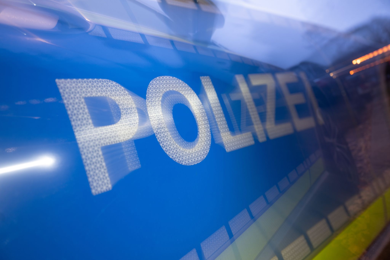 Nach dem Fund einer Leiche in Brotterode wird wegen eines Tötungsdelikts ermittelt. (Symbolbild), © Marijan Murat/dpa