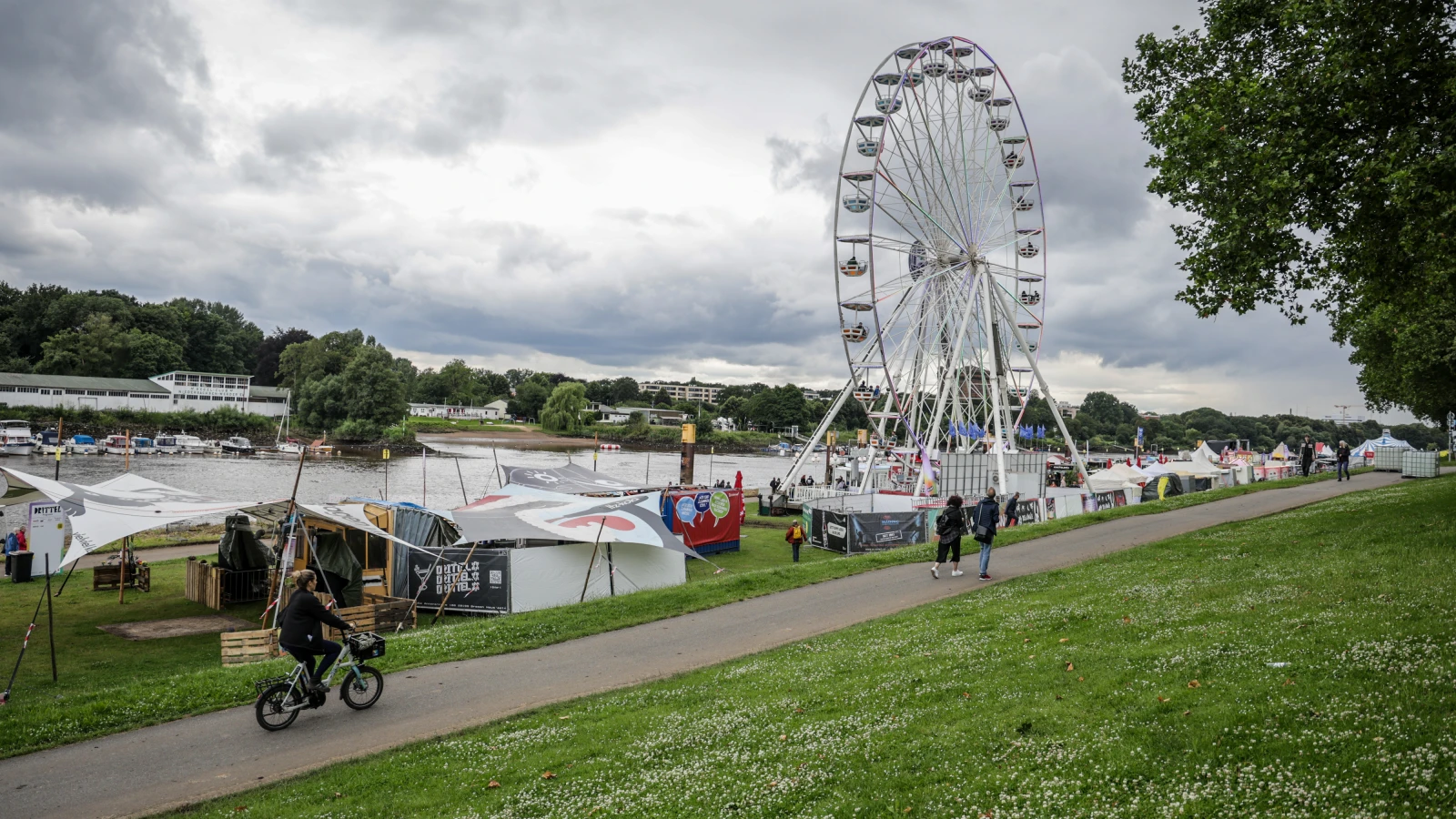 Bremen’de Kış Breminale Festivali Başlıyor!, © Focke Strangmann/dpa Bremen’de Kış Breminale Festivali Başlıyor!, © Focke Strangmann/dpa