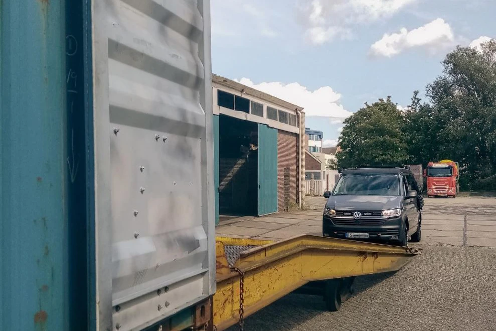 Die ganze Welt mit dem eigenen Camper bereisen? , © https://www.instagram.com/overlandershipping/ Die ganze Welt mit dem eigenen Camper bereisen? , © https://www.instagram.com/overlandershipping/