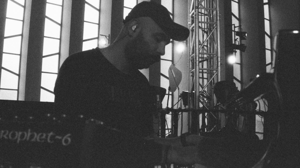 GETTING CLOSER: ANDRII POKAZ, © Kseniia Gordiash