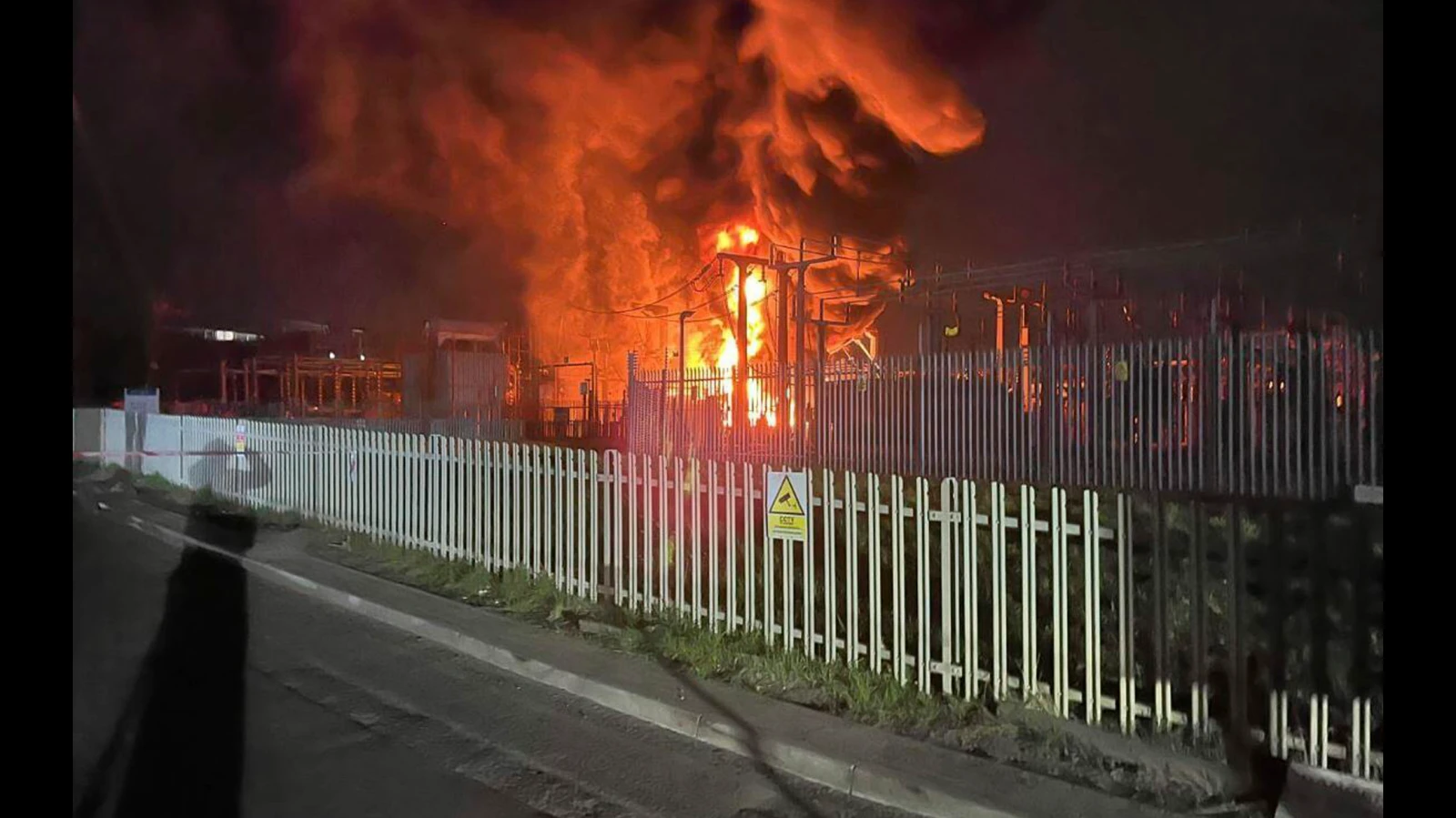 Crailsheim’de Gece Yangını: Ev ve Ahır Kül Oldu!, © dpa Crailsheim’de Gece Yangını: Ev ve Ahır Kül Oldu!, © dpa