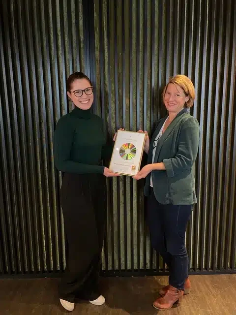 Urkunde Vergabe des Spot des Monats, © more Marketing Urkunde Vergabe des Spot des Monats, © more Marketing