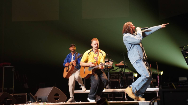 Clock Clock auf der Bühne, © Radio Hamburg