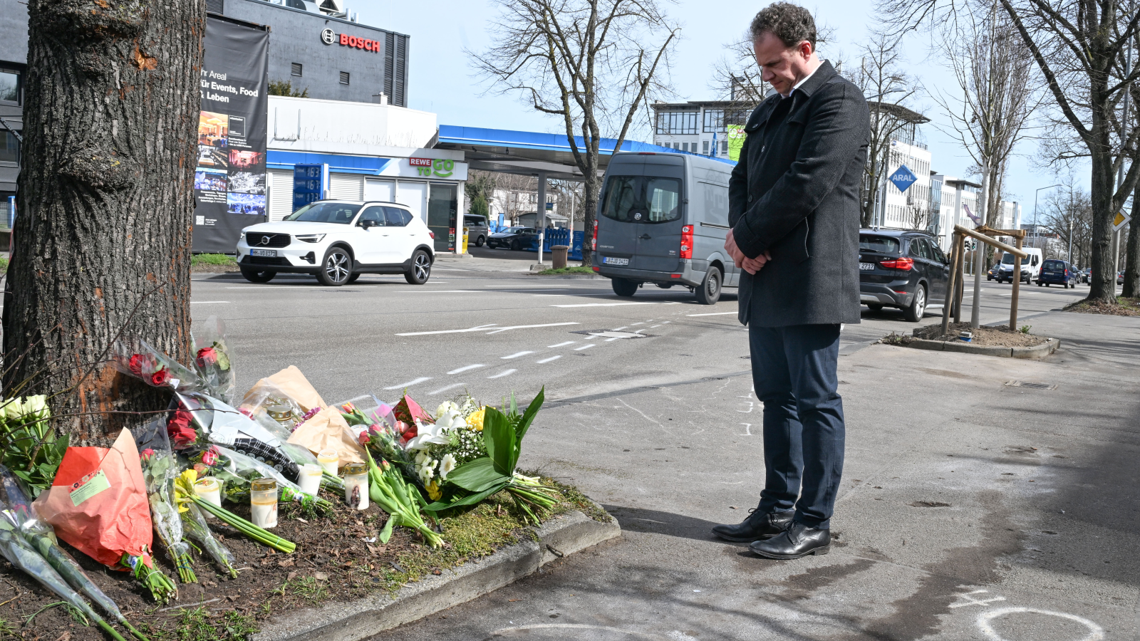 Kaza Kurbanı Genç Türk Kadınlar Gözyaşları ile Toprağa Verildi!, © dpa