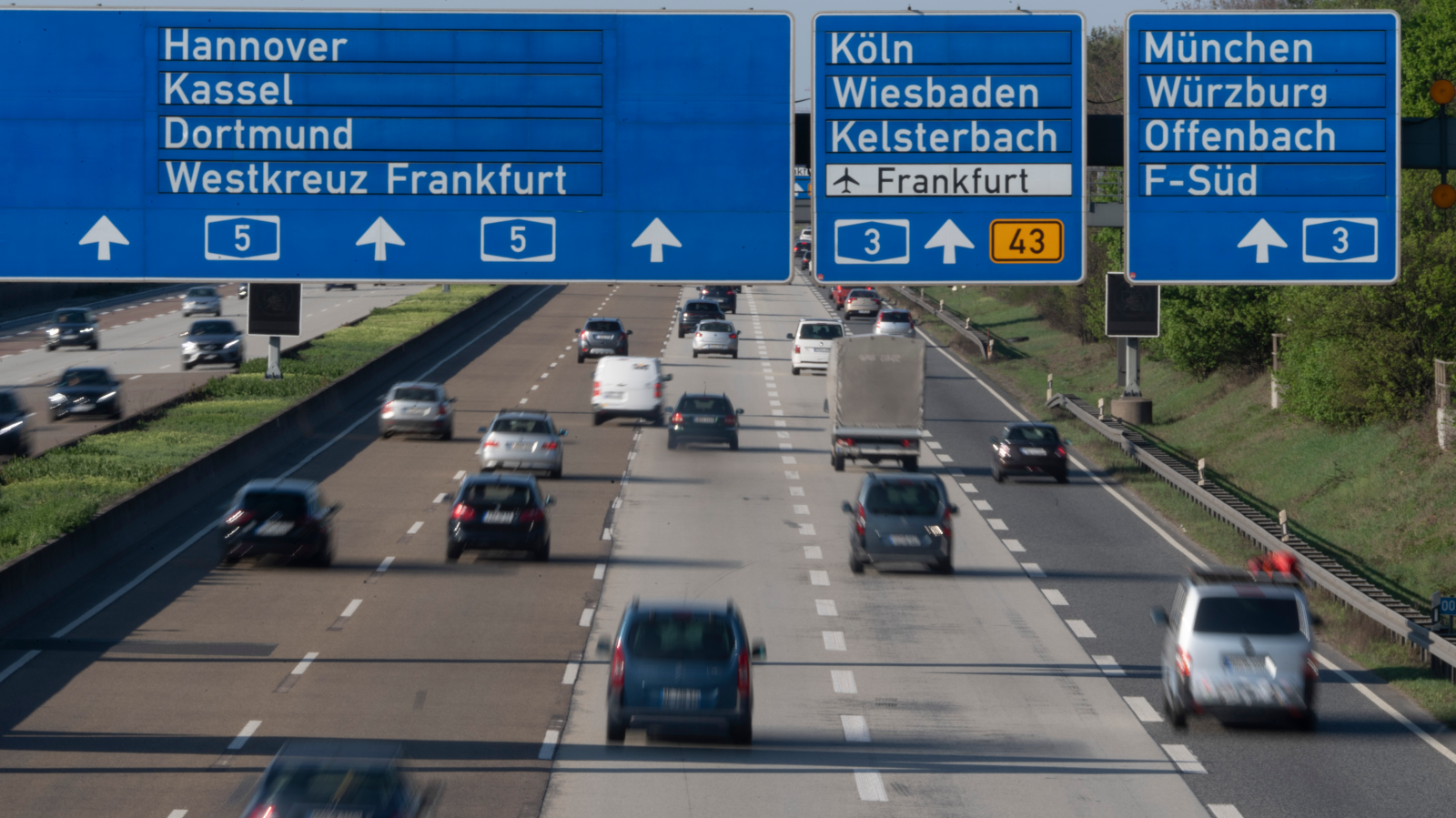 Frankfurter Kreuz Hafta Sonu Kapalı!, © dpa