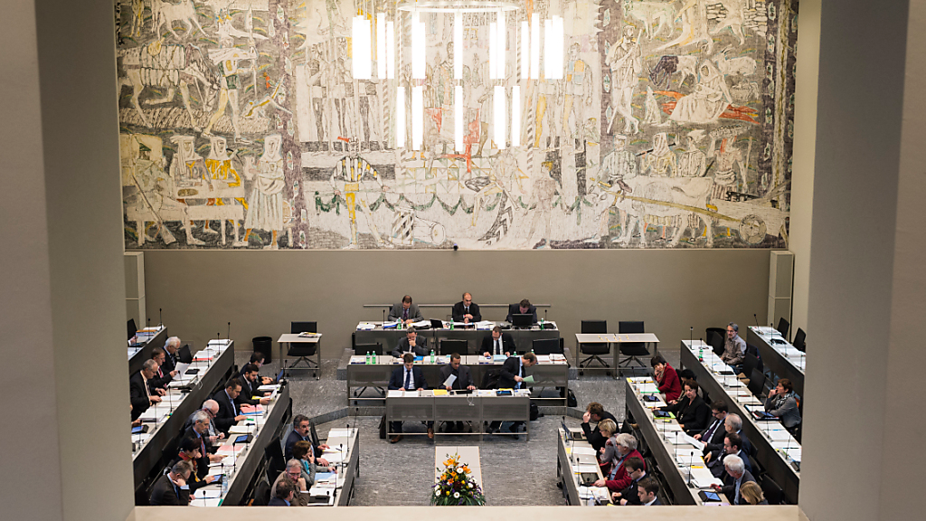 Bündner Parlament verabschiedet Finanzplan mit gewollten Defiziten, © Keystone/SDA