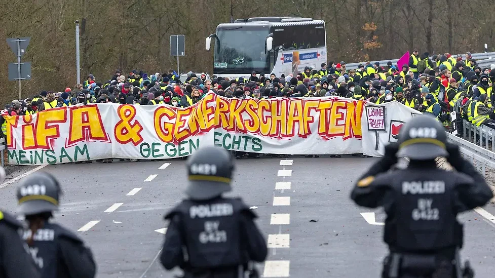 AfD Protestosu Sonrası Giessen'de Siyasi Gerilim!, © dpa AfD Protestosu Sonrası Giessen'de Siyasi Gerilim!, © dpa