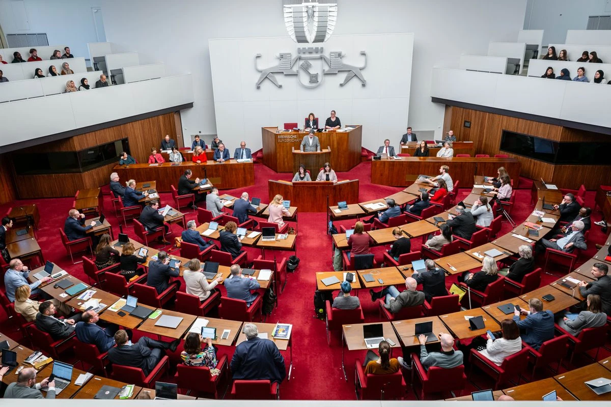 Bremen’de Fotoğraf Krizi: Görgü-Philipp Görevinden Ayrılıyor!, © Sina Schuldt/dpa Bremen’de Fotoğraf Krizi: Görgü-Philipp Görevinden Ayrılıyor!, © Sina Schuldt/dpa