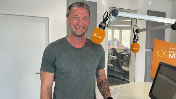 Christian Kast, Geschäftsführer Motel Q, © Radio Munot: Christian Kast, Geschäftsführer Motel Q Christian Kast, Geschäftsführer Motel Q, © Radio Munot: Christian Kast, Geschäftsführer Motel Q
