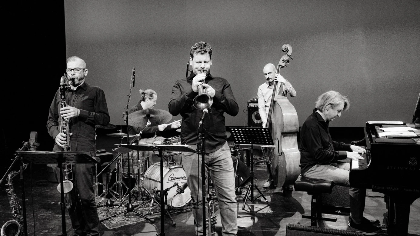 Christoph Stiefel Full Tree, © ZVG Christoph Stiefel Full Tree, © ZVG