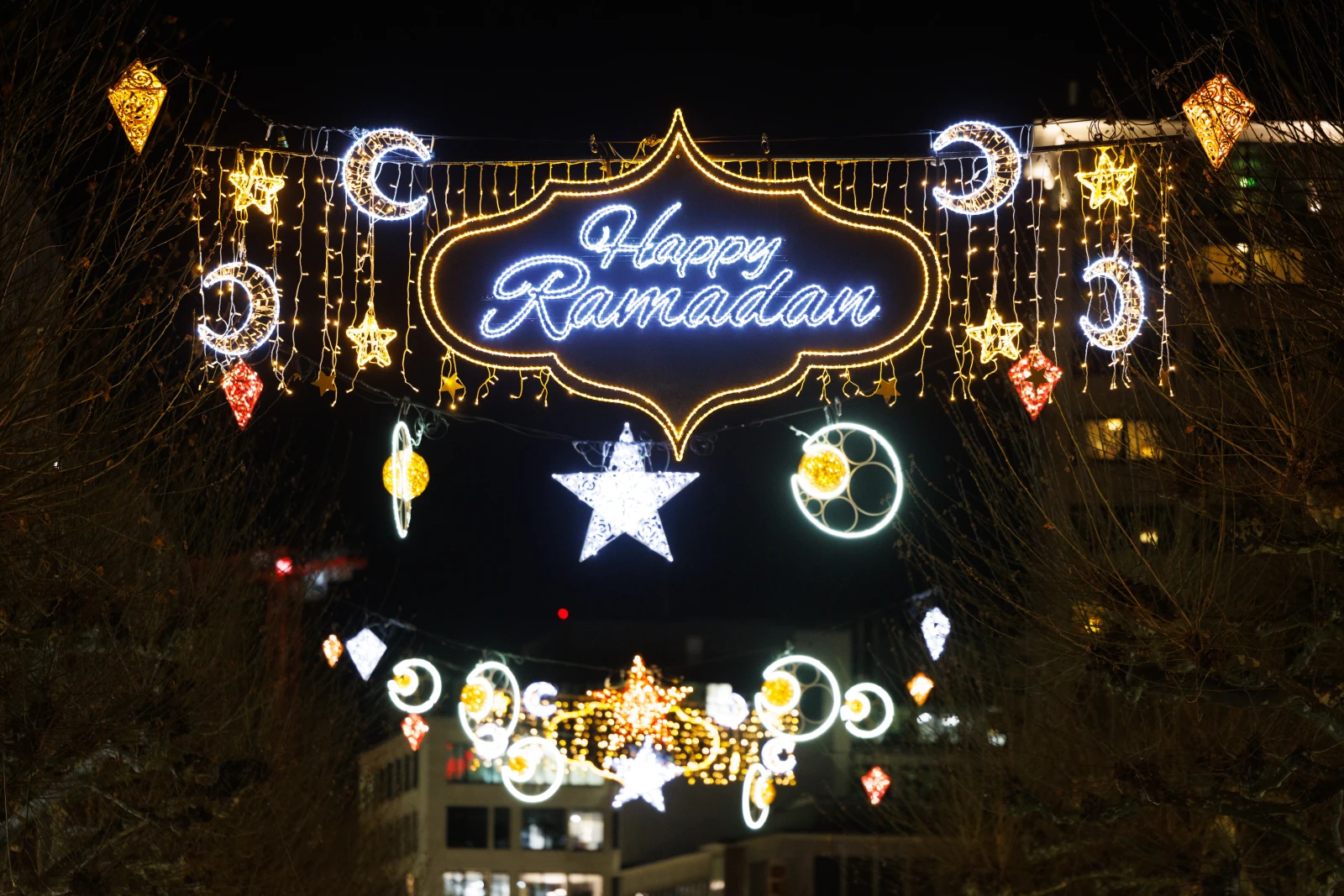 Yeşiller’den çağrı: Müslüman bayramlarında izin hakkı olsun, © Lando Hass/dpa Yeşiller’den çağrı: Müslüman bayramlarında izin hakkı olsun, © Lando Hass/dpa