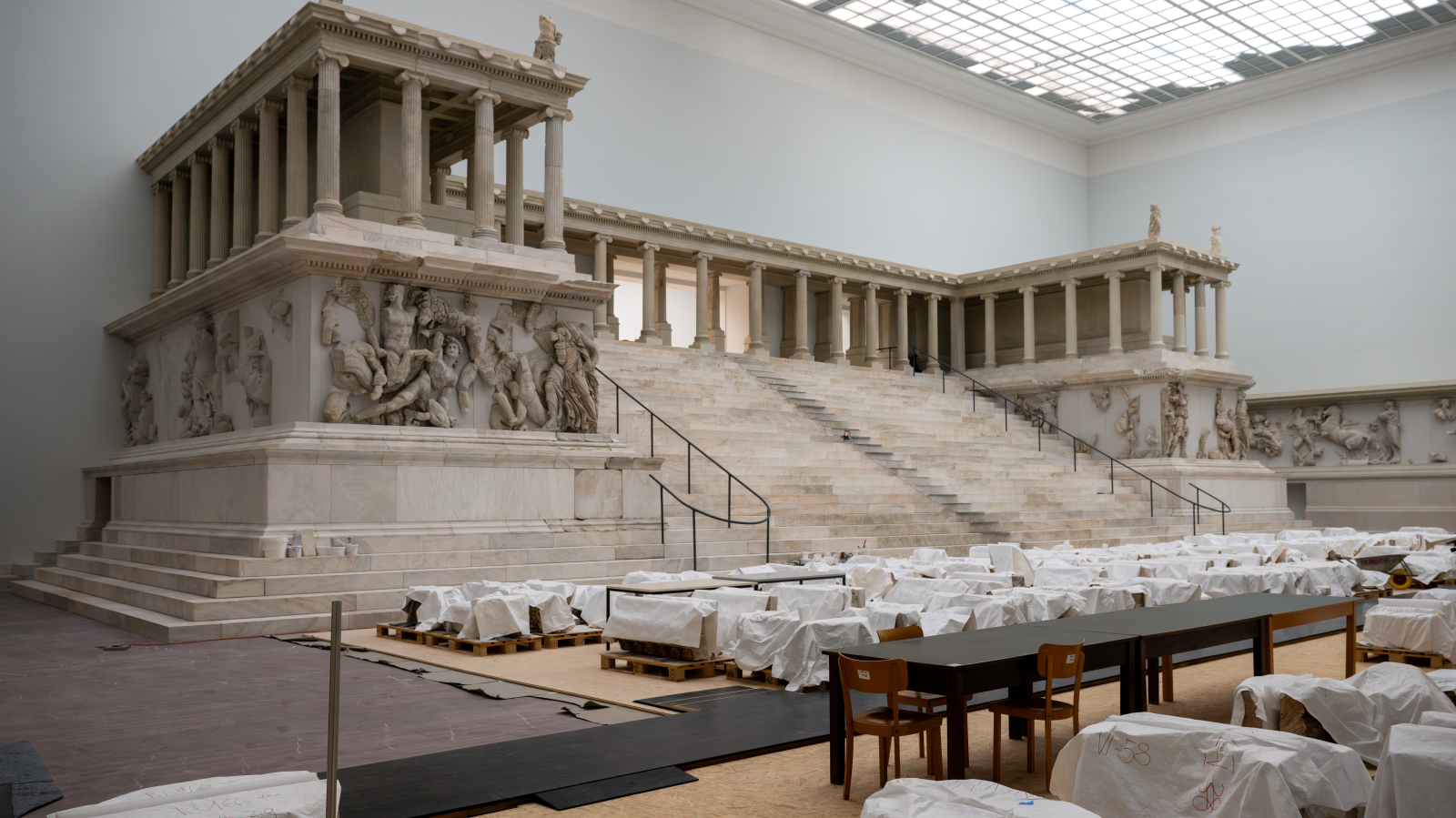 Pergamon (Bergama) Müzesi'ne Yoğun İlgi!, © dpa