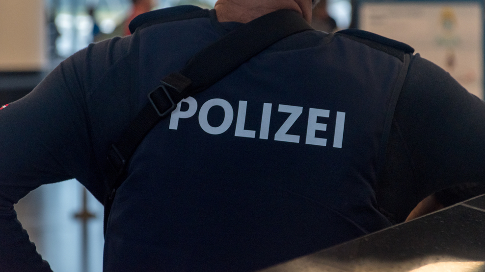 Polizist, © Shutterstock