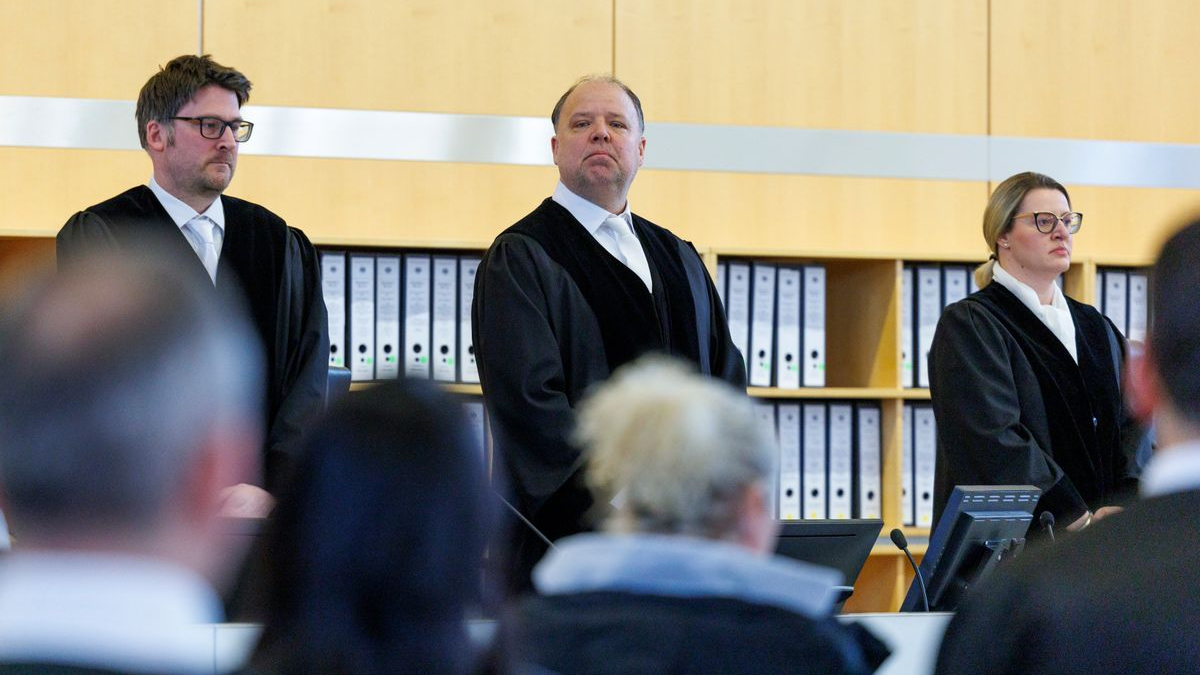 Hattingen’de Eğlence Maskesi Altında Uyuşturucu Ağı!, © Christoph Reichwein/dpa