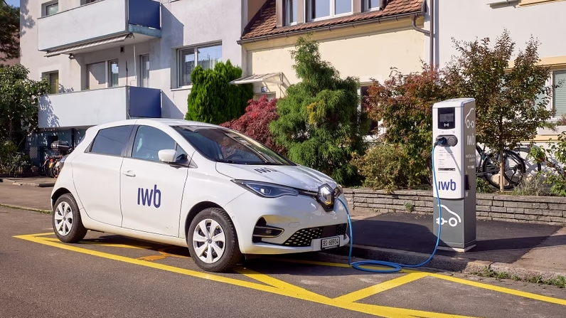 Mehr Parkplätze und Ladestationen für E-Autos in Basel, © bs.ch