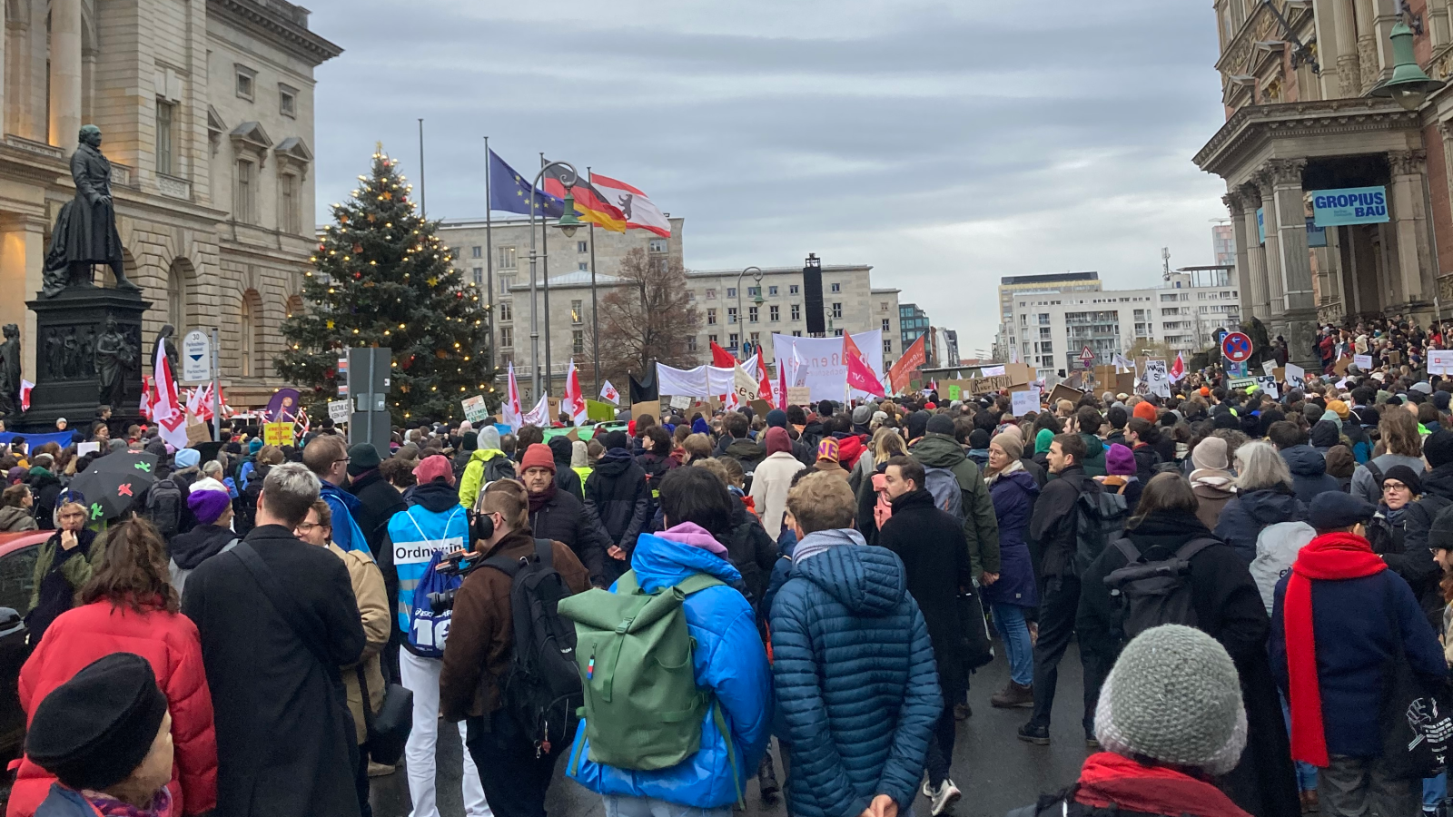 Bilim İnsanları Berlin'deki Tasarruf Planlarını Protesto Ediyor!, © MFM