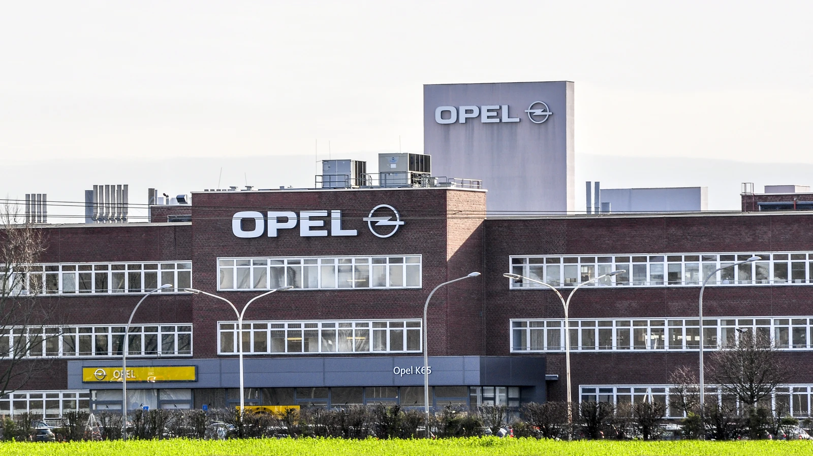 Opel Rüsselsheim'da Üretime Ara Verdi, © shutterstock Opel Rüsselsheim'da Üretime Ara Verdi, © shutterstock