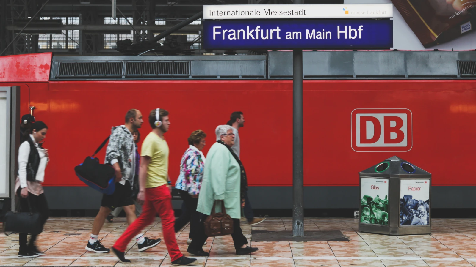 Frankfurt, ulaşımda uyarı grevleri sürüyor..., © shutterstock Frankfurt, ulaşımda uyarı grevleri sürüyor..., © shutterstock