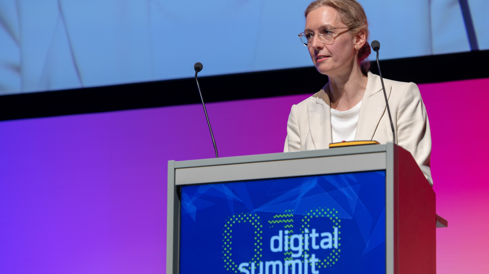 Digital Summit Vaduz beleuchtet die KI-Revolution, © IKR