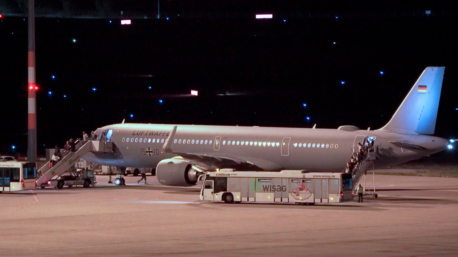 Almanya, Lübnan'daki Büyükelçilik Personelini Ülkeden Çıkardı!, © dpa